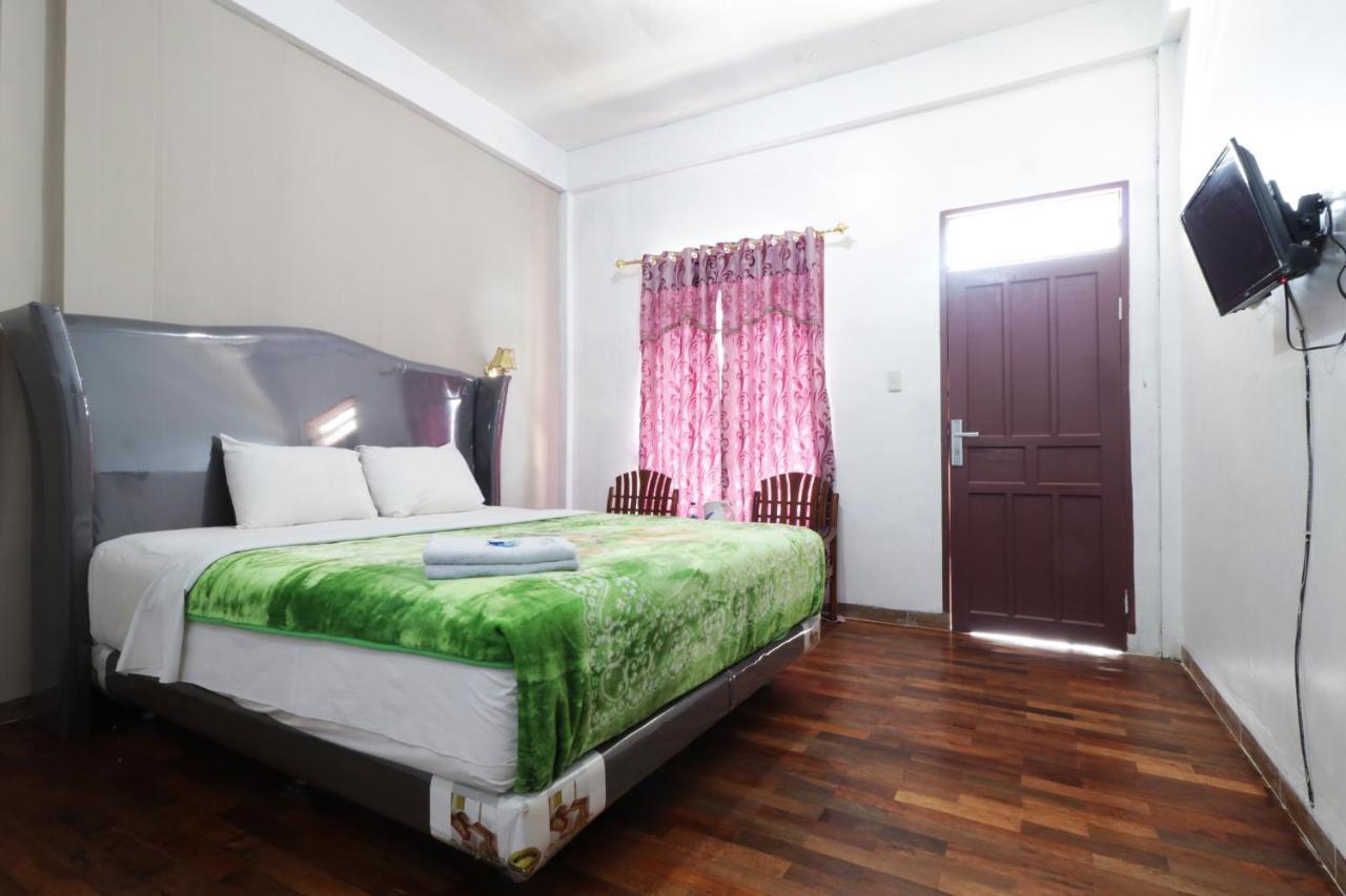 Villa Keluarga Bre Batunanggar Берастаги Екстериор снимка